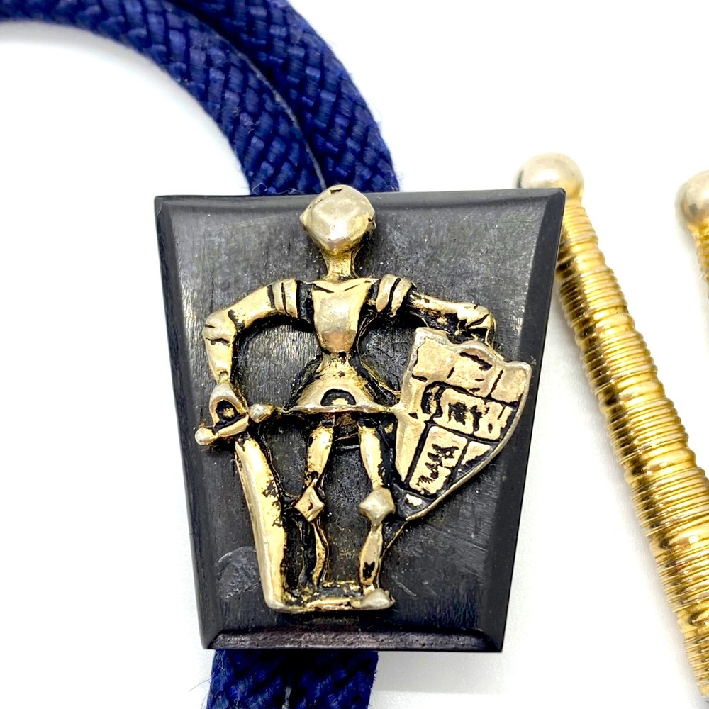 VTG Medieval Knight in Shining Armor Bolo Tie - Picture 1 of 8